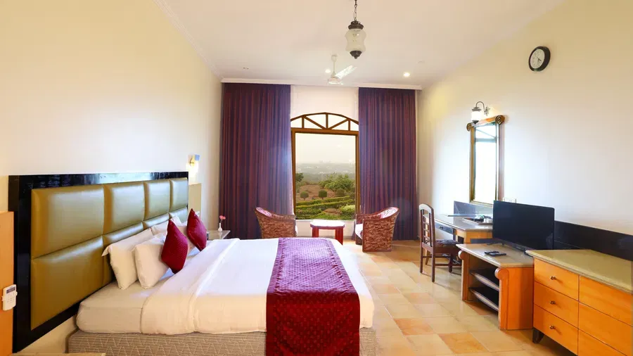 Kohinoor Samudra Beach Resort